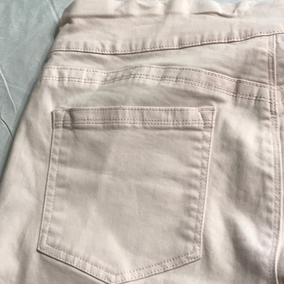 🌸🌸 Pink Pull On Cropped~~🌸🌸 - Picture 10 of 10